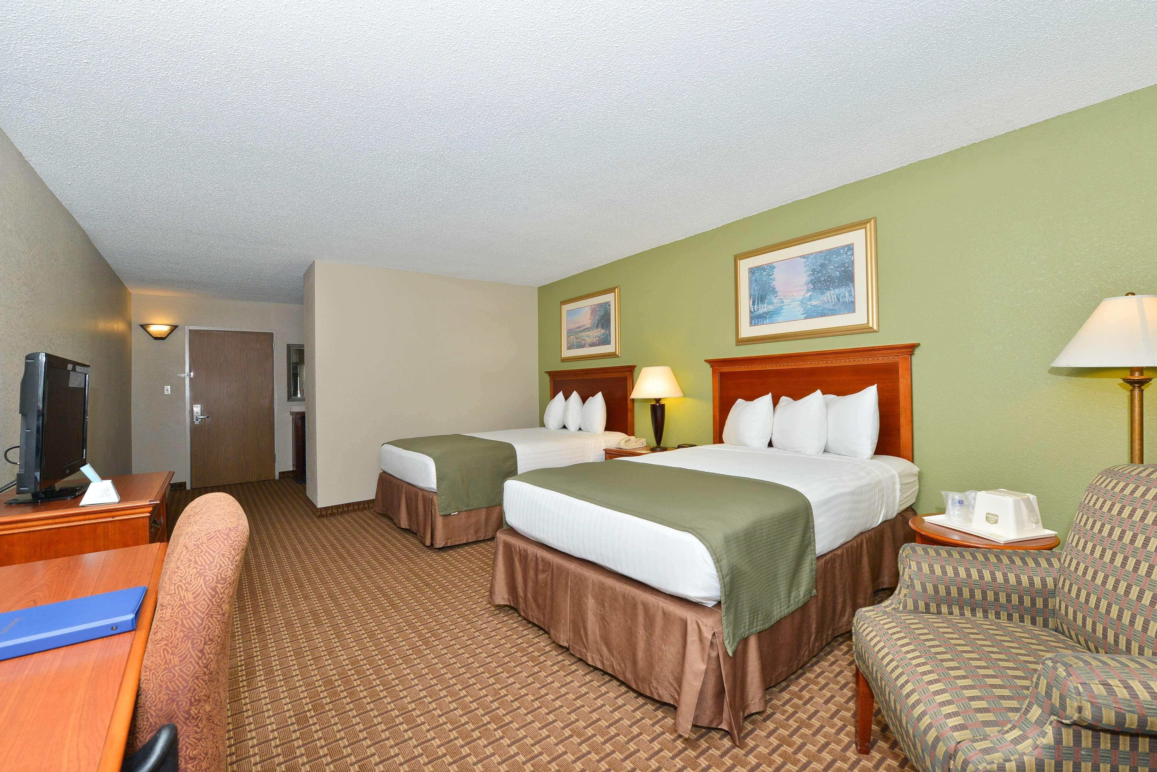 Surestay Plus Hotel By Best Western Raleigh North Downtown Esterno foto